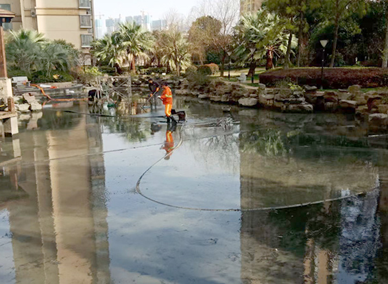 和平景观池淤泥清理